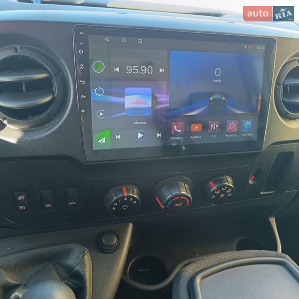 Грузовой фургон Renault Master 2018 в Почаеве