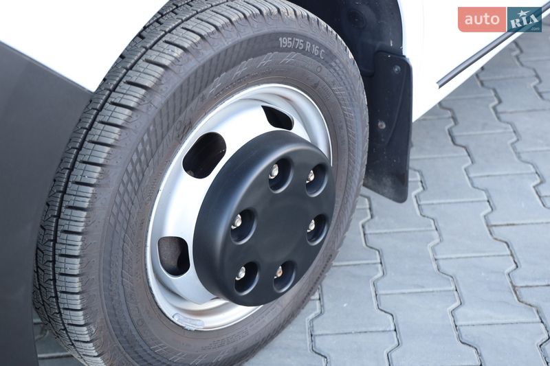 Платформа Renault Master 2020 в Луцьку