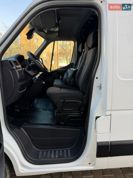 Грузовой фургон Renault Master 2021 в Дубно
