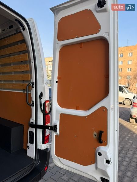 Грузовой фургон Renault Master 2021 в Дубно