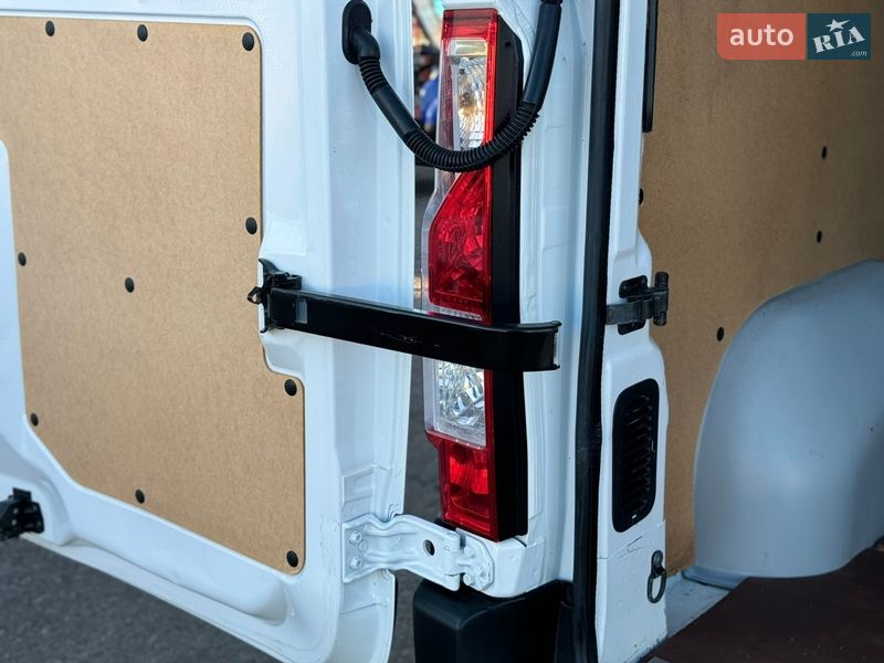 Грузовой фургон Renault Master 2021 в Киеве
