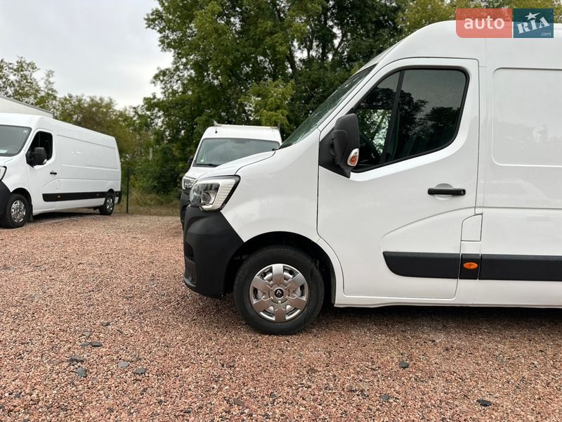 Вантажний фургон Renault Master 2021 в Рівному