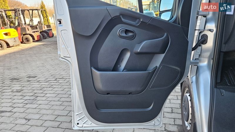 Грузовой фургон Renault Master 2021 в Радомышле