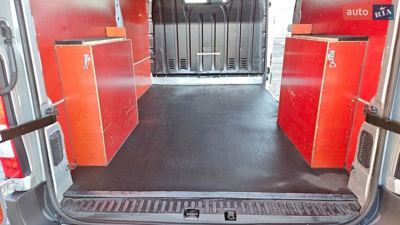 Грузовой фургон Renault Master 2021 в Радомышле