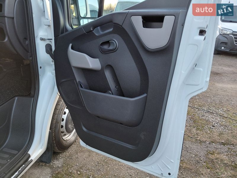 Грузовой фургон Renault Master 2016 в Ивано-Франковске