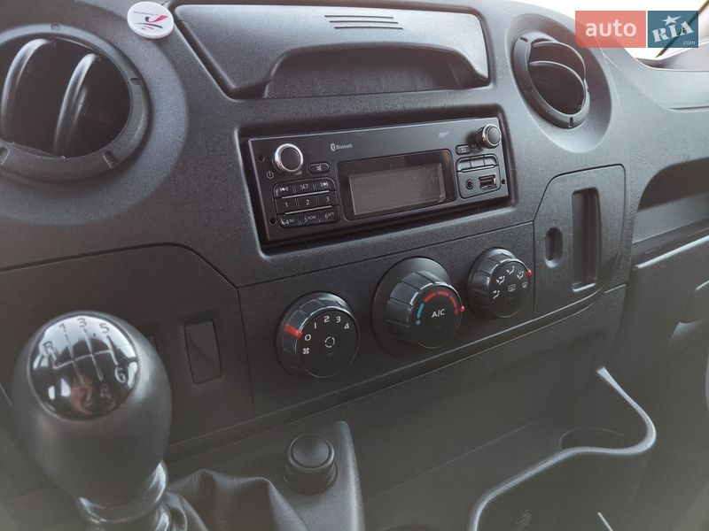 Грузовой фургон Renault Master 2016 в Ивано-Франковске