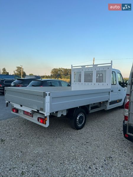 Грузопассажирский фургон Renault Master 2016 в Львове
