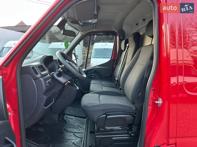 Вантажний фургон Renault Master 2024 в Хусті