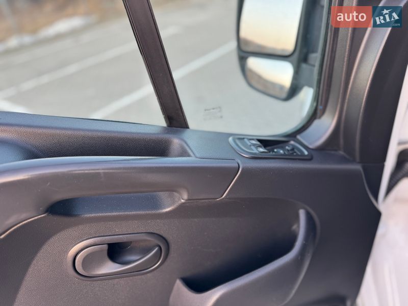 Грузовой фургон Renault Master 2019 в Дубно