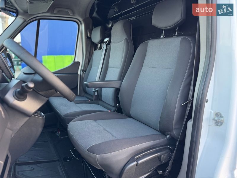 Грузовой фургон Renault Master 2019 в Дубно