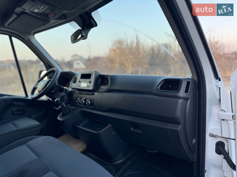 Грузовой фургон Renault Master 2019 в Дубно