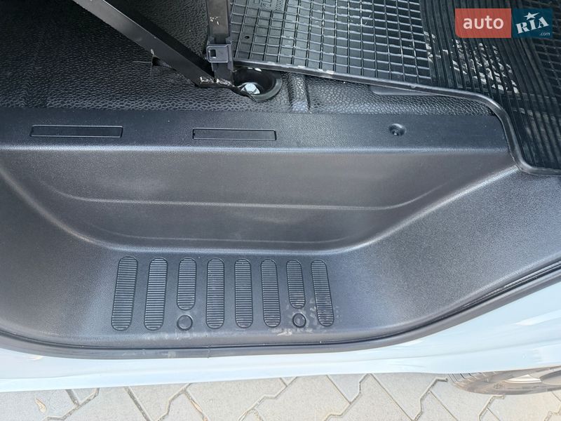 Вантажний фургон Renault Master 2023 в Дубні