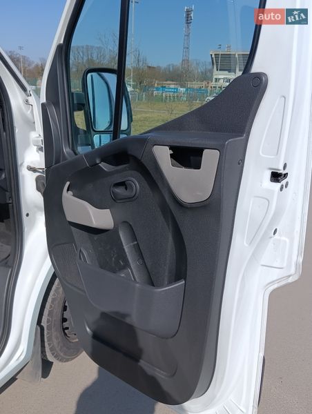 Минивэн Renault Master 2015 в Ивано-Франковске