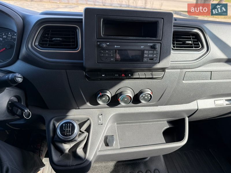 Грузовой фургон Renault Master 2021 в Луцке