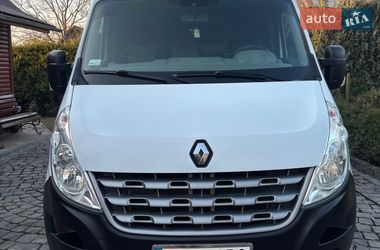 Вантажний фургон Renault Master 2014 в Іршаві