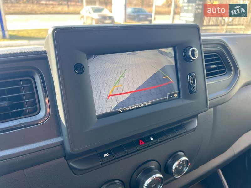 Грузовой фургон Renault Master 2023 в Черновцах