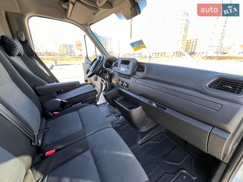 Тентованый Renault Master 2020 в Ирпене