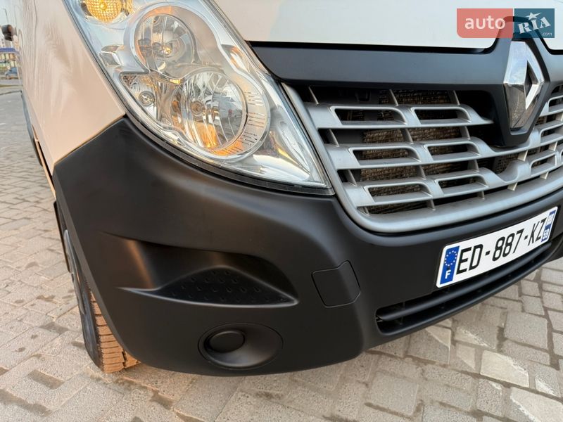 Грузовой фургон Renault Master 2017 в Дубно