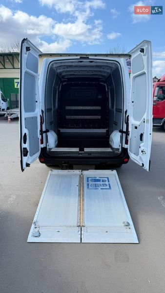 Вантажний фургон Renault Master 2021 в Луцьку