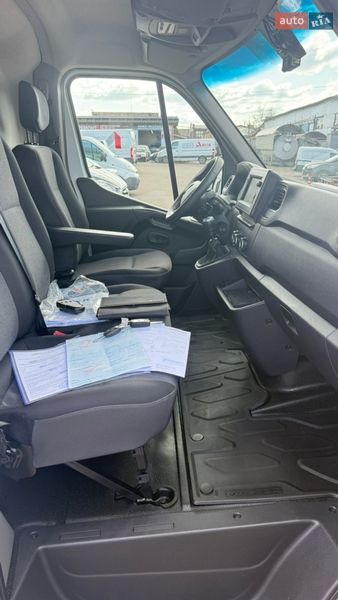 Вантажний фургон Renault Master 2021 в Луцьку
