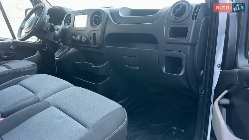 Вантажний фургон Renault Master 2018 в Дубні