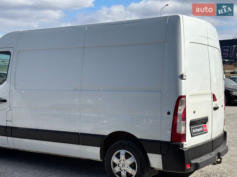 Грузовой фургон Renault Master 2017 в Львове