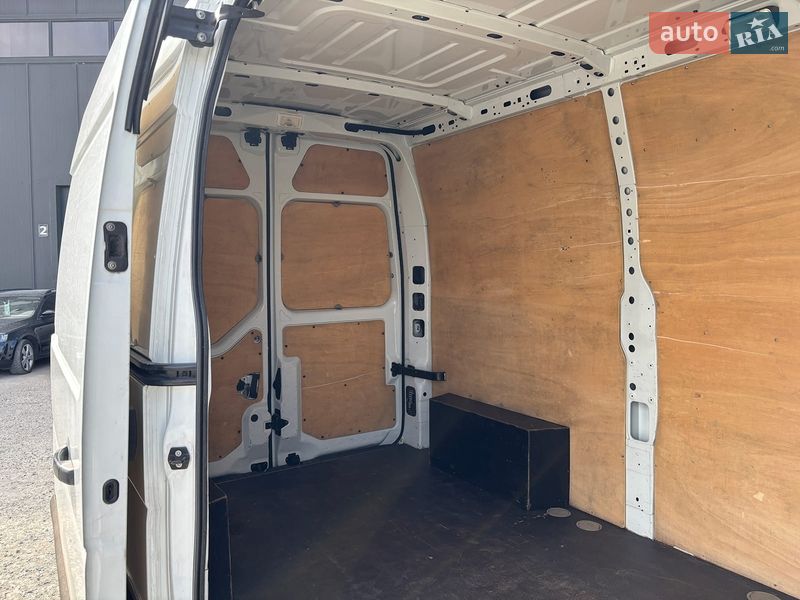 Грузовой фургон Renault Master 2017 в Львове