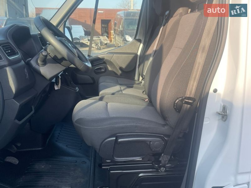 Грузовой фургон Renault Master 2022 в Луцке