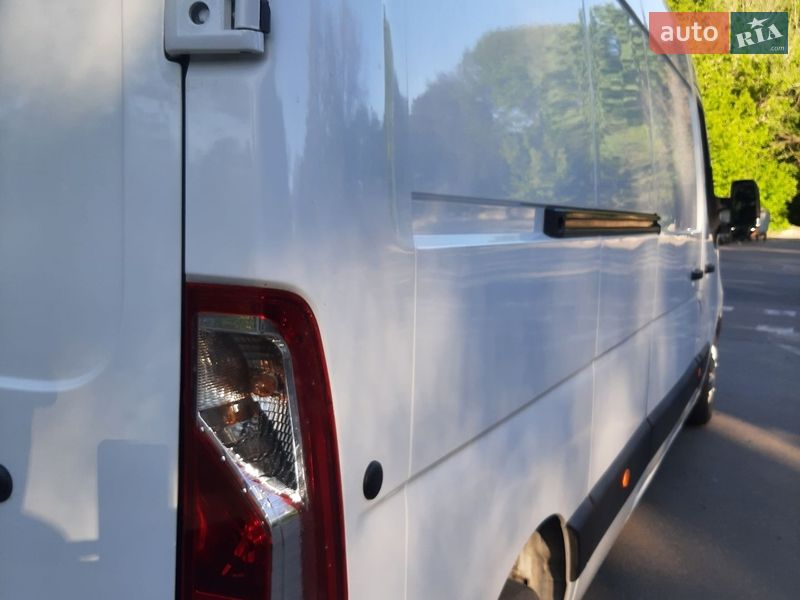 Грузовой фургон Renault Master 2018 в Полтаве