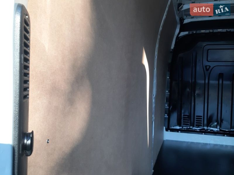 Грузовой фургон Renault Master 2018 в Полтаве