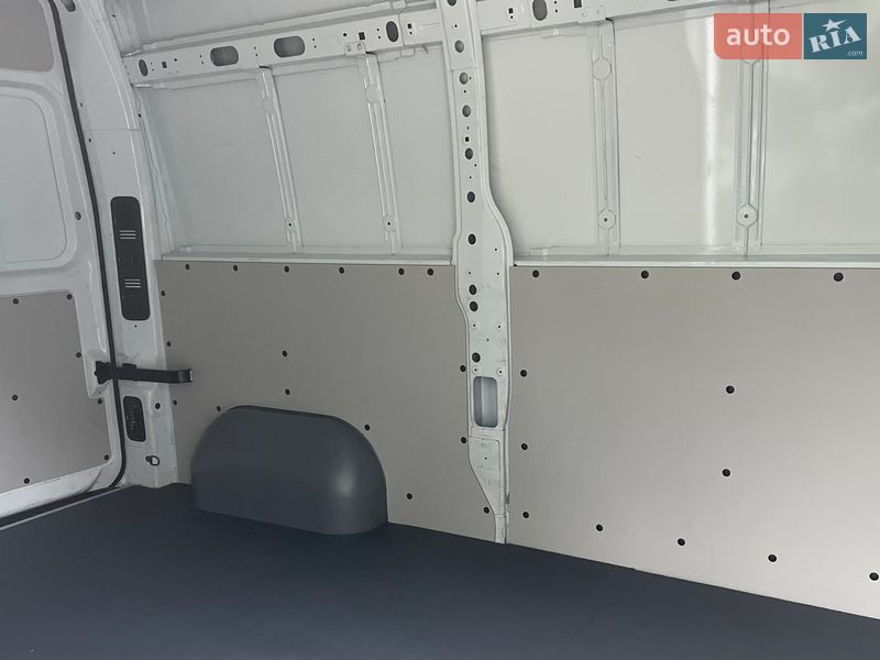 Вантажний фургон Renault Master 2021 в Києві фото 10 Вантажний фургон Renault Master 2021 в Києві