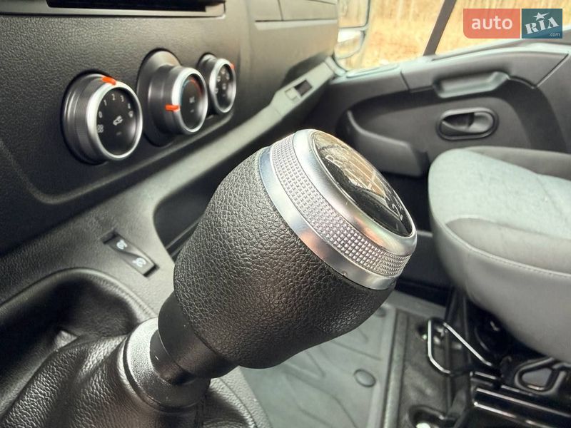 Грузовой фургон Renault Master 2021 в Киеве