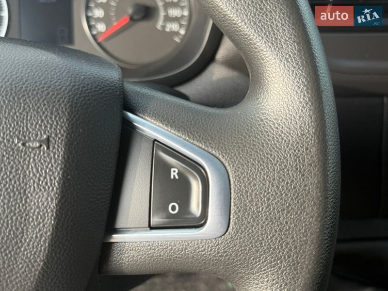 Грузовой фургон Renault Master 2022 в Киеве