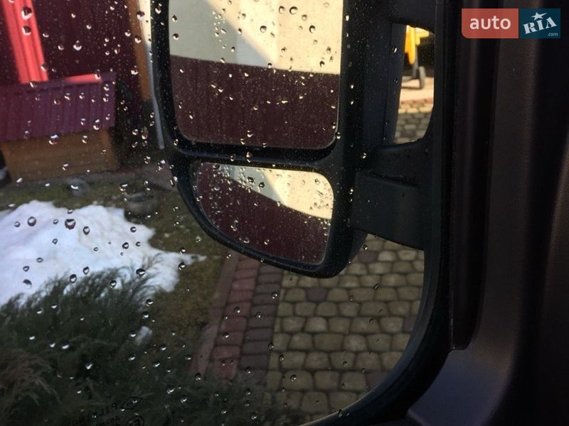 Грузопассажирский фургон Renault Master 2015 в Почаеве