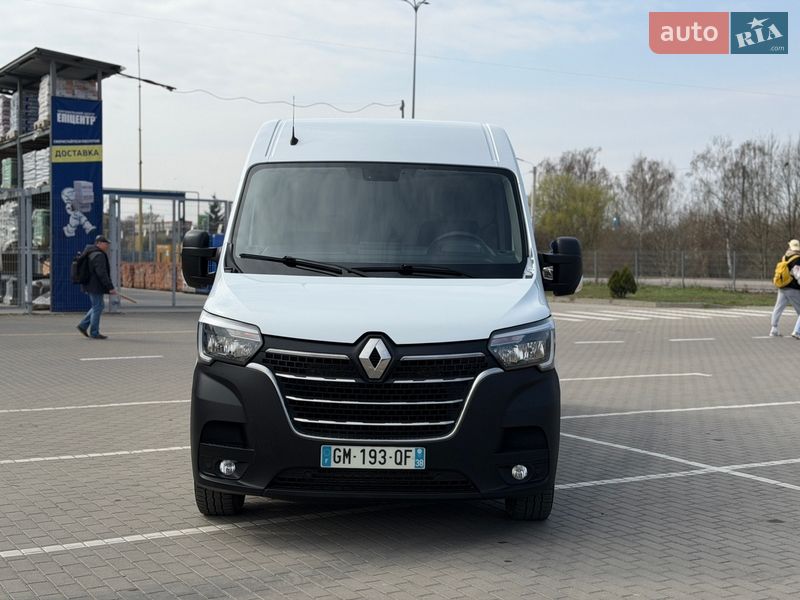 Вантажний фургон Renault Master 2023 в Дубні