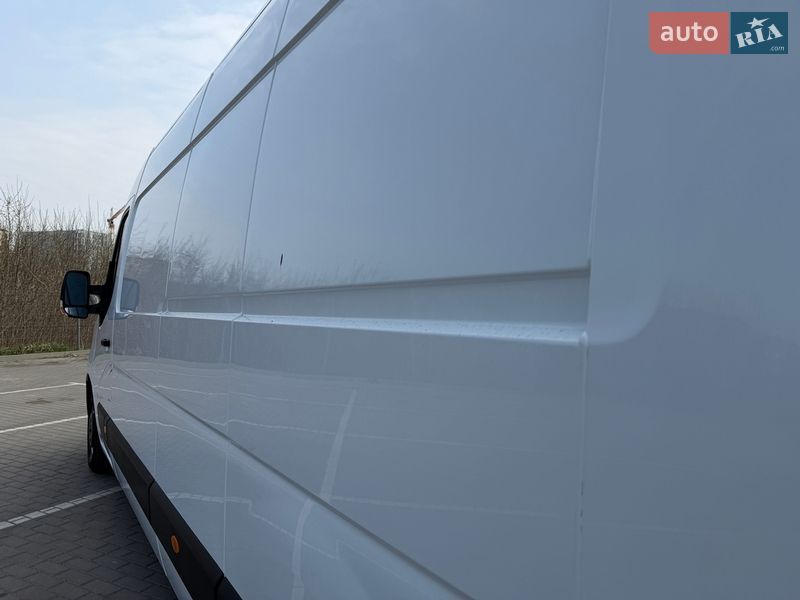 Вантажний фургон Renault Master 2023 в Дубні