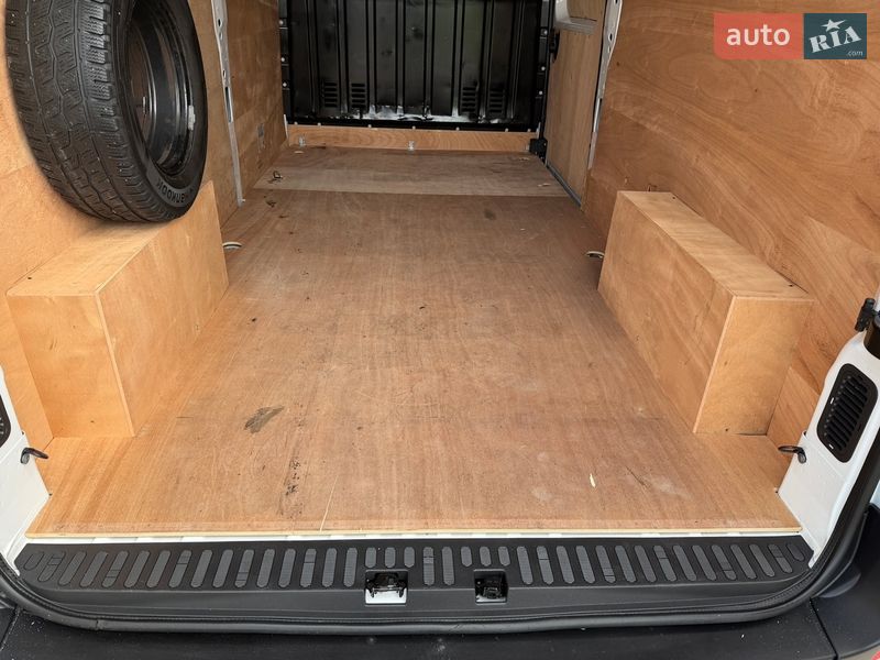 Вантажний фургон Renault Master 2023 в Дубні