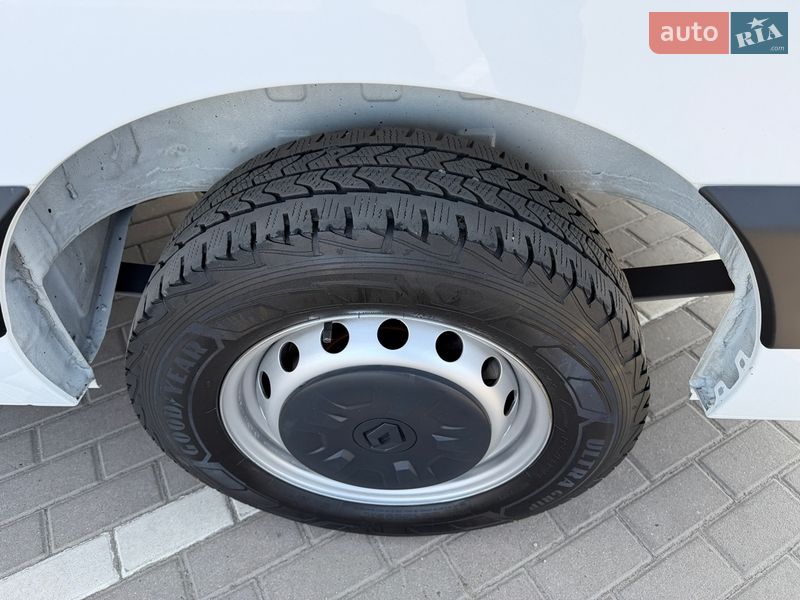 Вантажний фургон Renault Master 2023 в Дубні