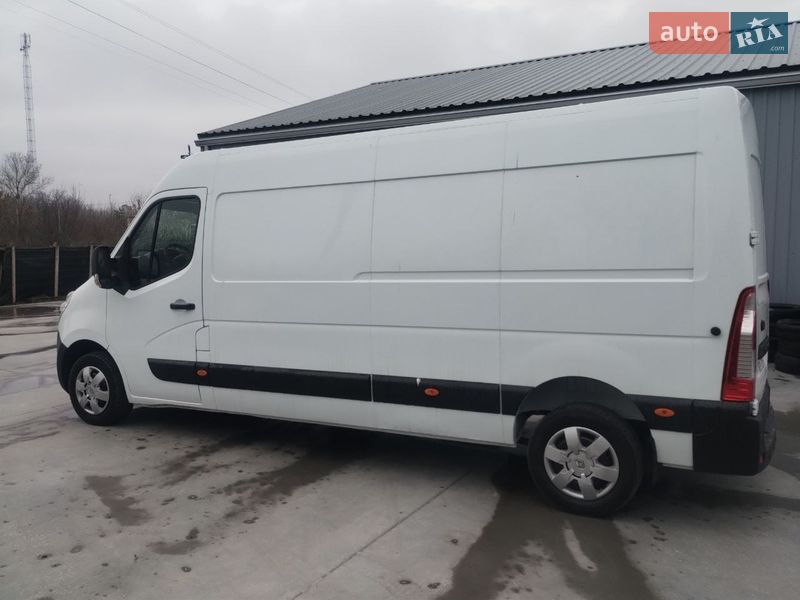 Грузовой фургон Renault Master 2017 в Дубно