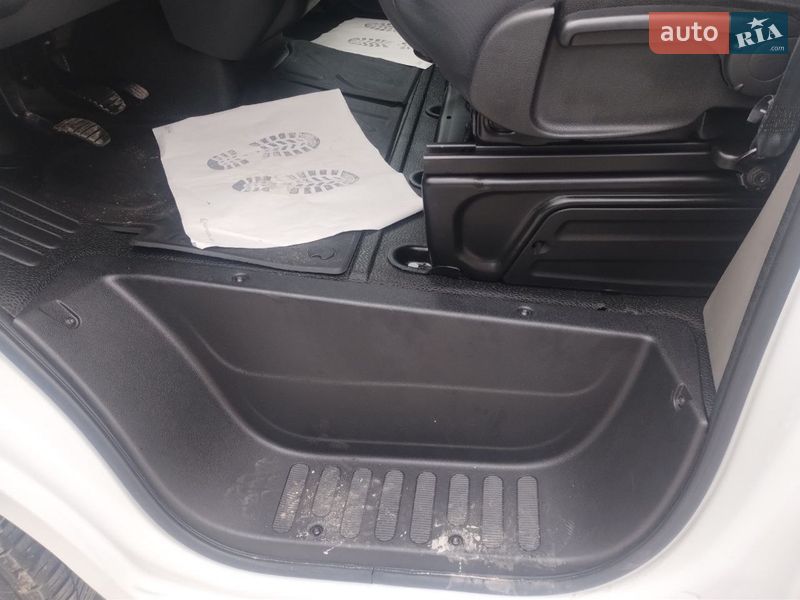 Грузовой фургон Renault Master 2017 в Дубно