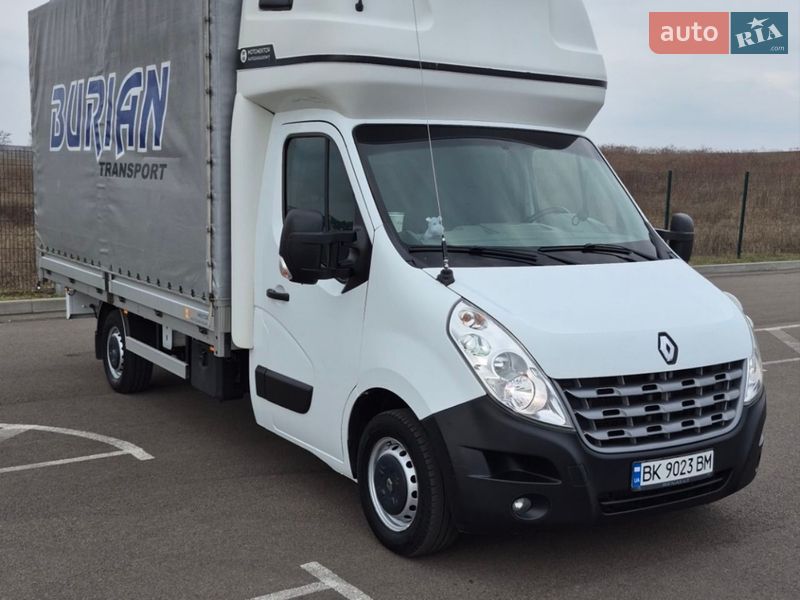 Вантажний фургон Renault Master 2014 в Рівному