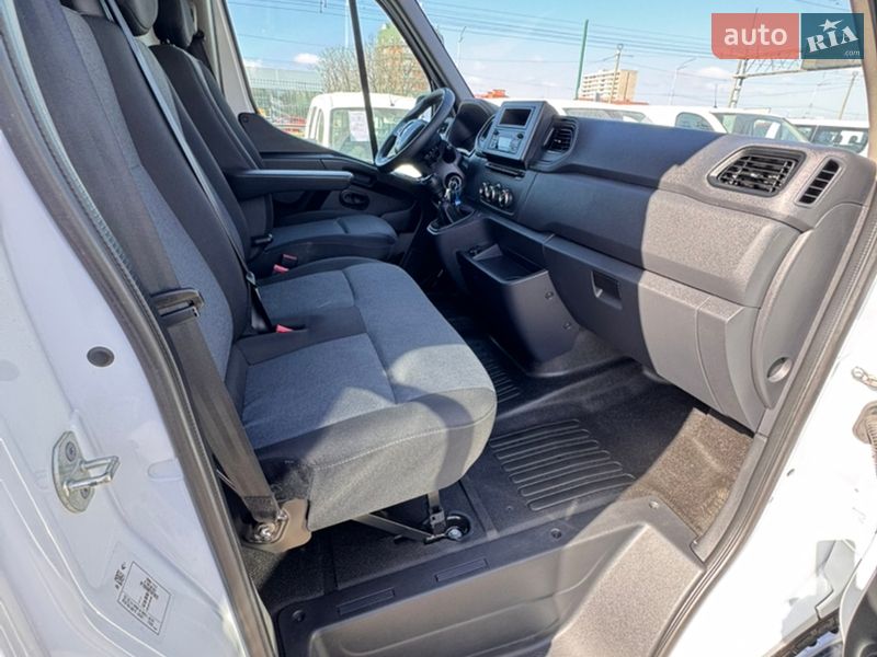 Грузовой фургон Renault Master 2022 в Киеве