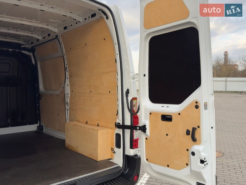 Вантажний фургон Renault Master 2019 в Дубні