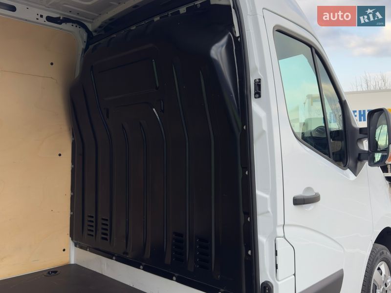 Вантажний фургон Renault Master 2019 в Дубні