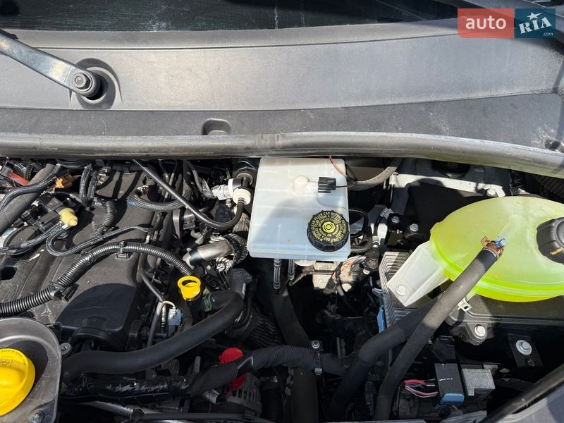 Грузовой фургон Renault Master 2018 в Львове