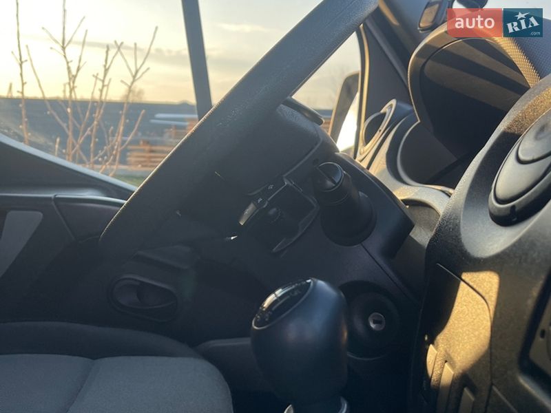 Вантажний фургон Renault Master 2015 в Рокитному