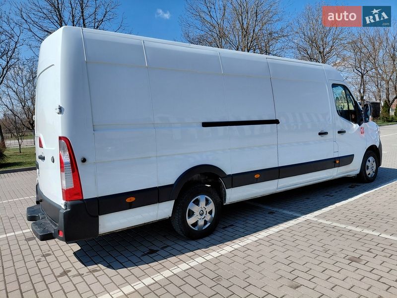 Вантажний фургон Renault Master 2023 в Івано-Франківську