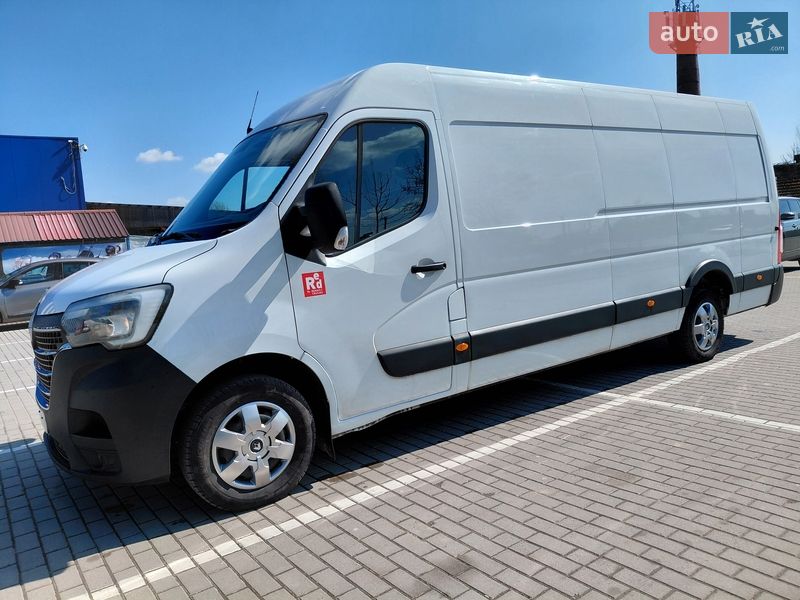 Вантажний фургон Renault Master 2023 в Івано-Франківську