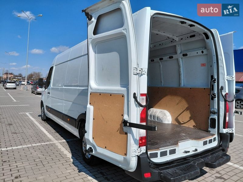 Вантажний фургон Renault Master 2023 в Івано-Франківську
