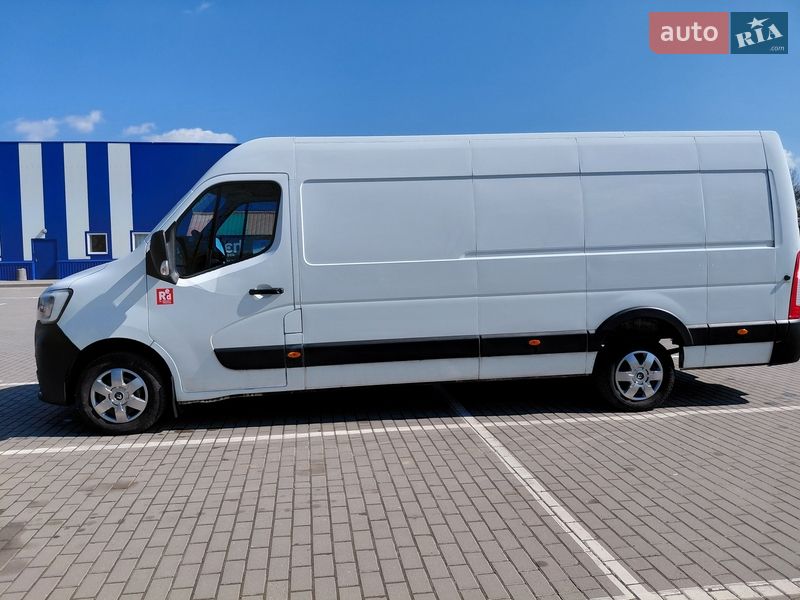 Вантажний фургон Renault Master 2023 в Івано-Франківську